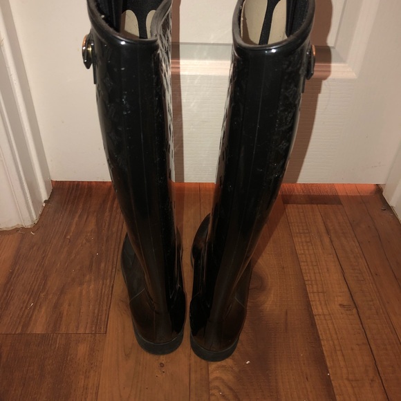 Louis Vuitton rain boots - Picture 6 of 8